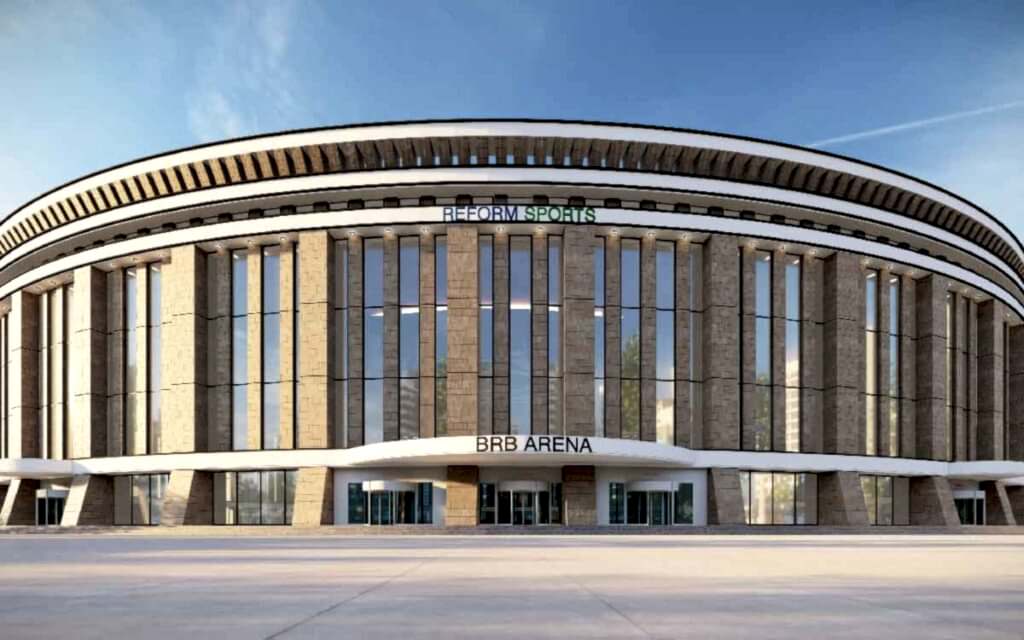 ARENA - 13.000 PLACES