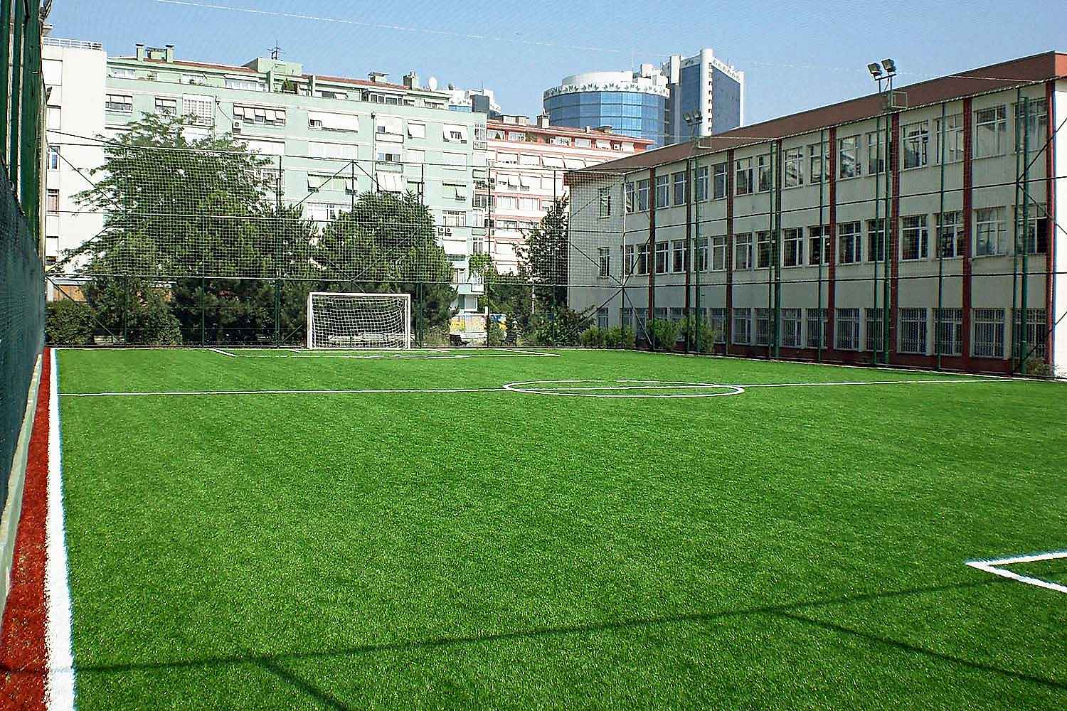 etiler natural park acik futbol shasi 1