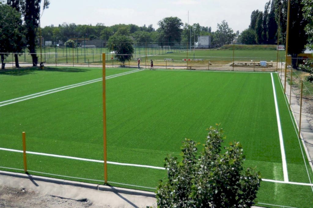 ukrayna acik futbol sahasi 1